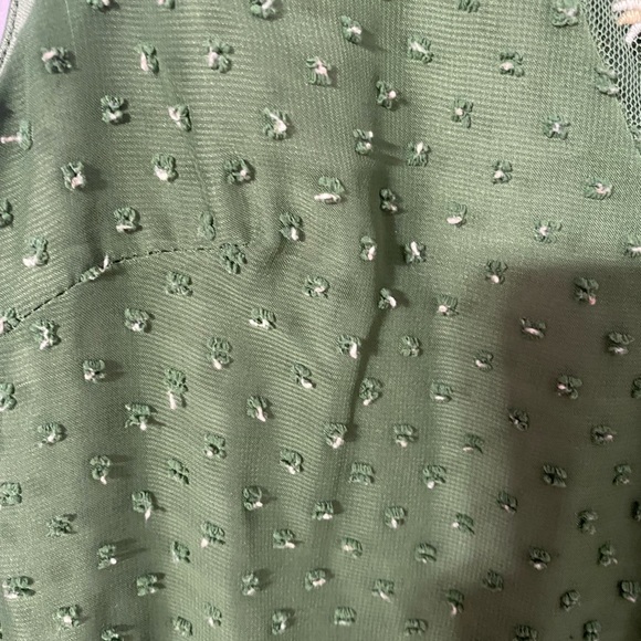 Francesca’s Green Ruffle Embroidered Top - Picture 3 of 4